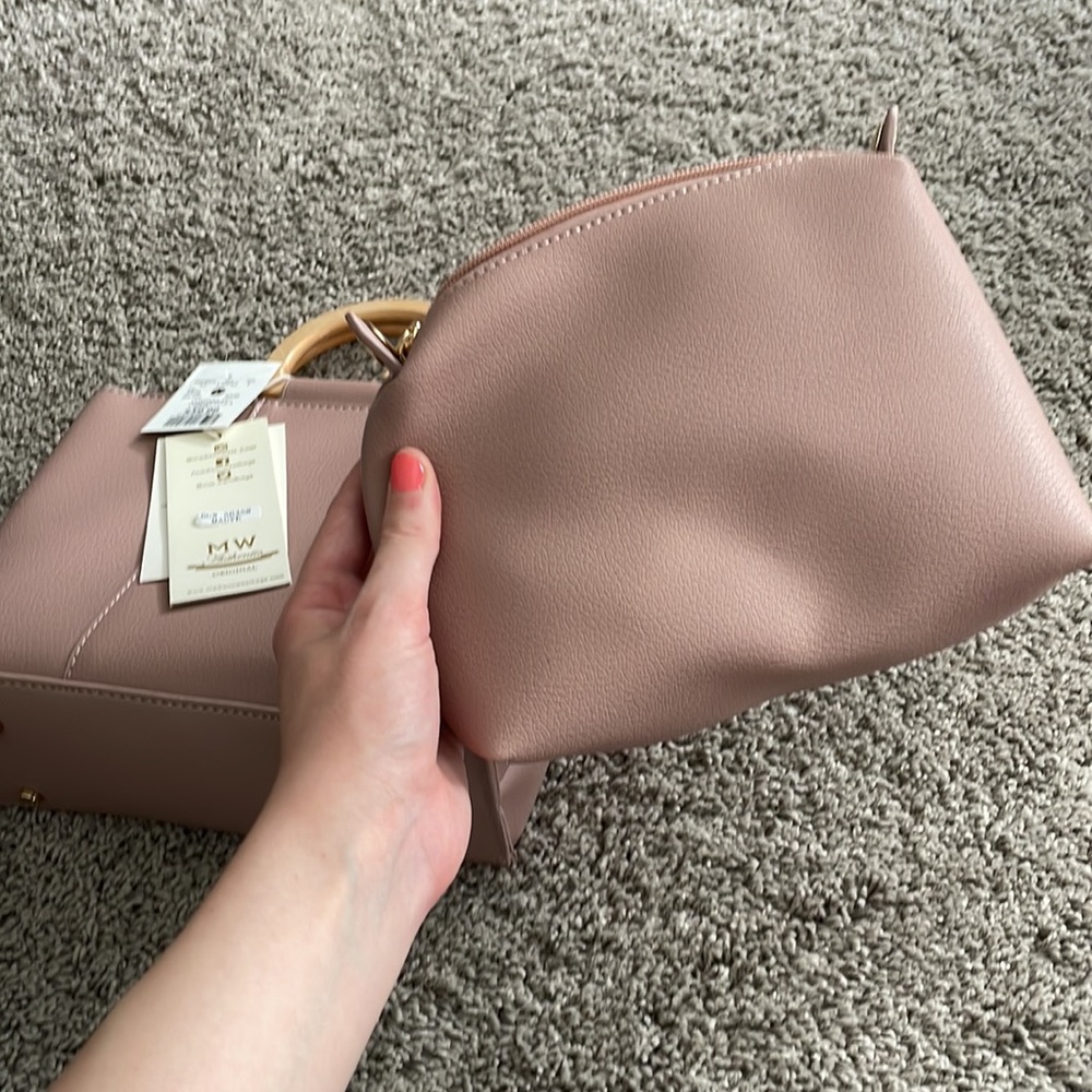 Pink purse - Picture 3 of 3